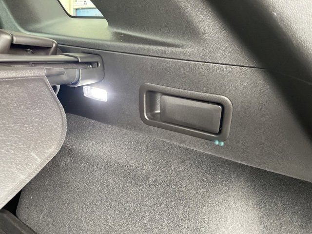 Used 2022 Cadillac XT5 Premium Luxury image 34