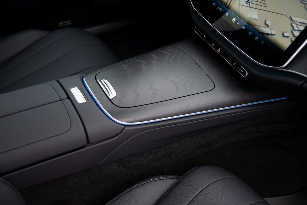 Certified 2025 Mercedes-Benz E 350 4MATIC Sedan image 38