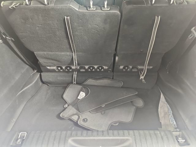 Used 2025 Chrysler Pacifica Limited FWD image 34