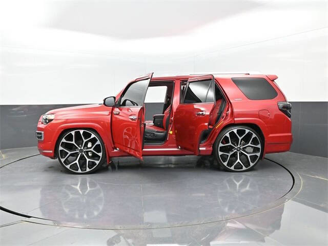 Used 2019 Toyota 4Runner Limited image 30