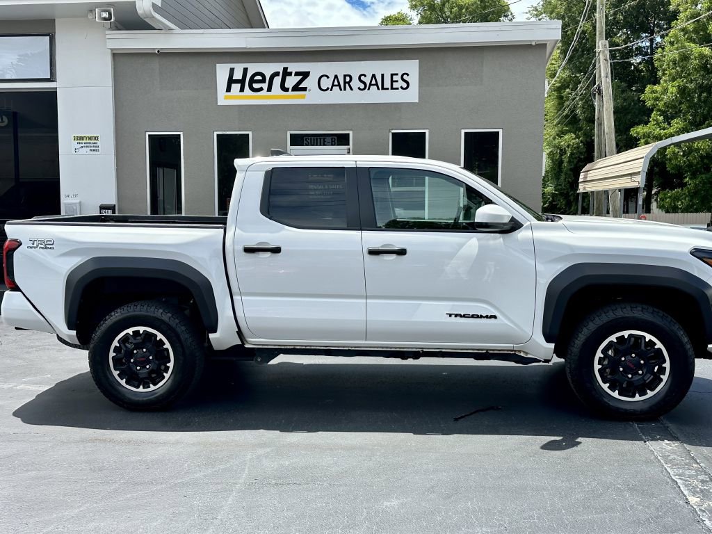 Used 2025 Toyota Tacoma 4x4 Double Cab image 6