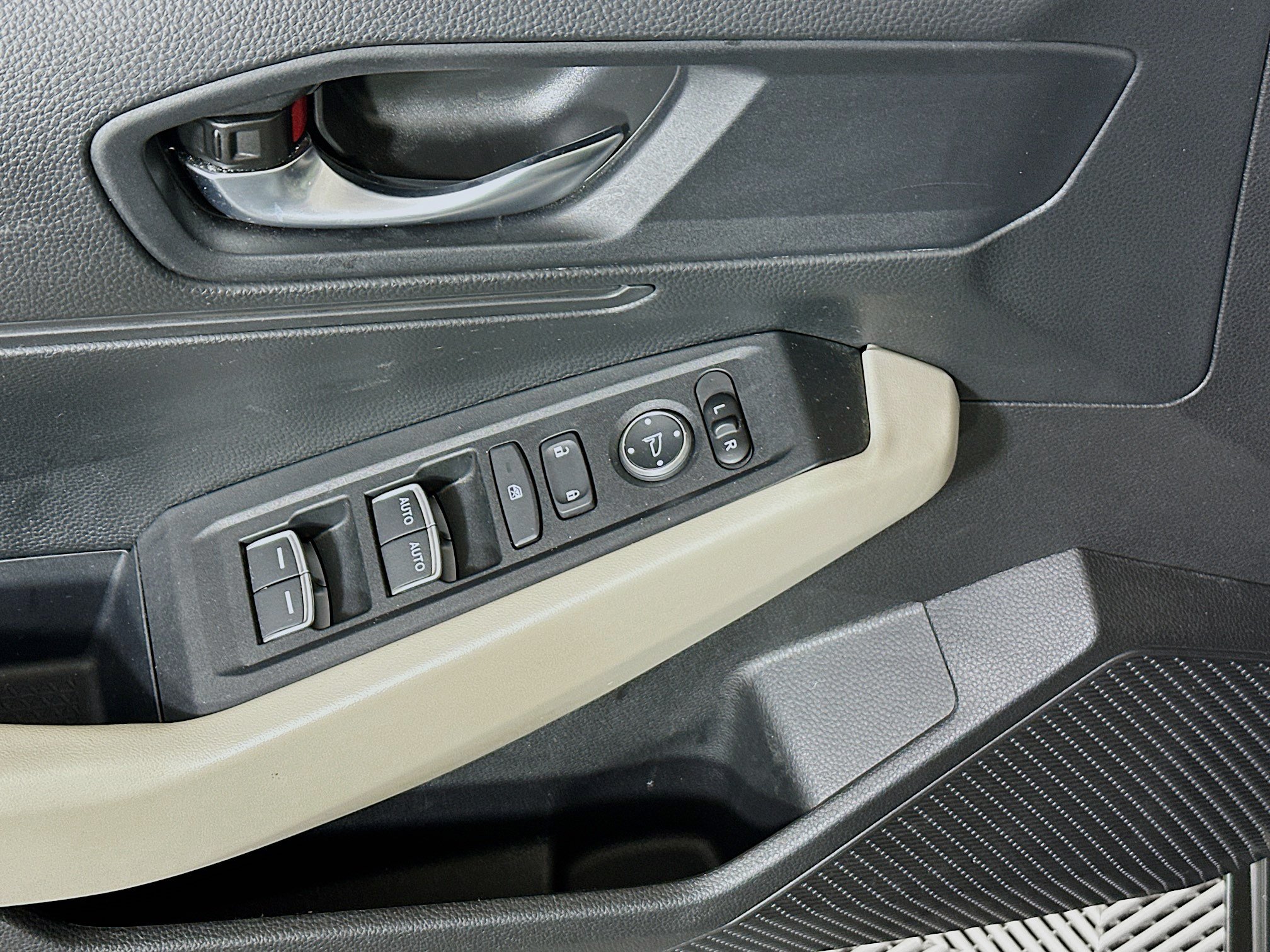 Used 2023 Honda Accord LX image 14