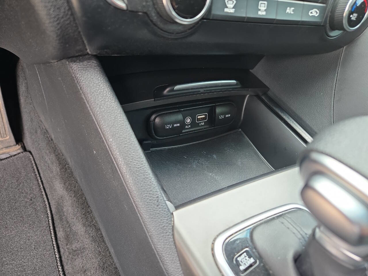 Used 2020 Kia Optima LX image 36