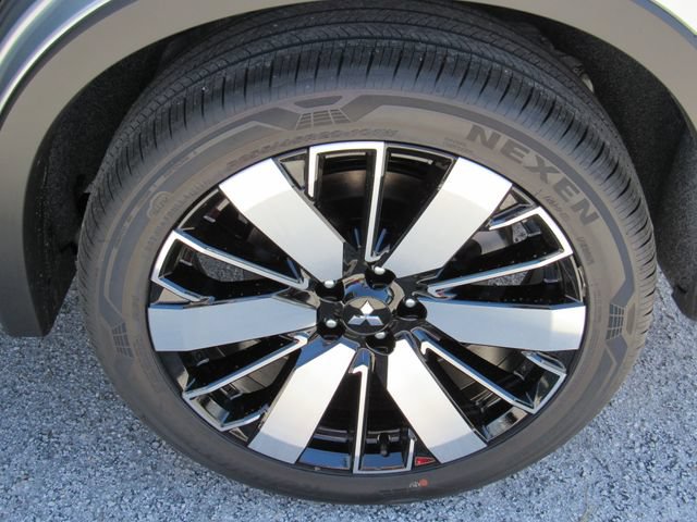 New 2026 Mitsubishi Outlander SE FWD image 15