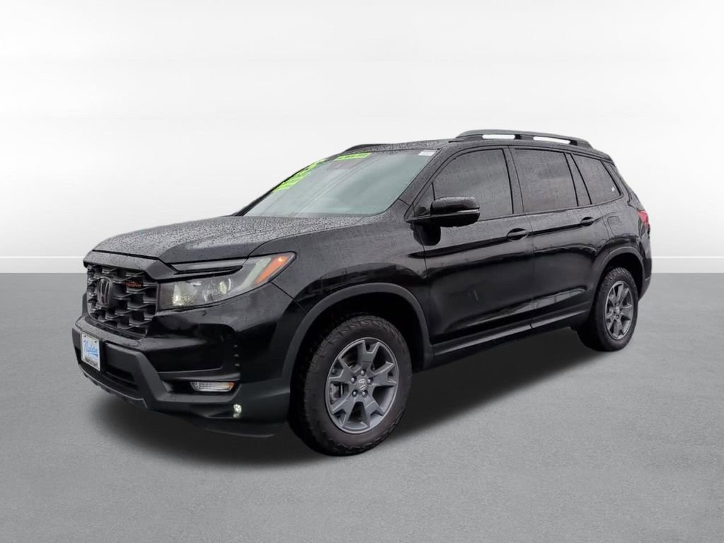 Used 2025 Honda Passport TrailSport image 12