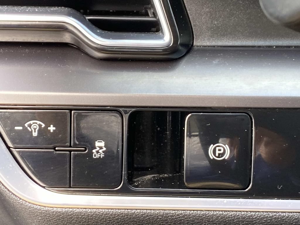 Used 2024 Kia Sportage EX AWD/4WD image 21