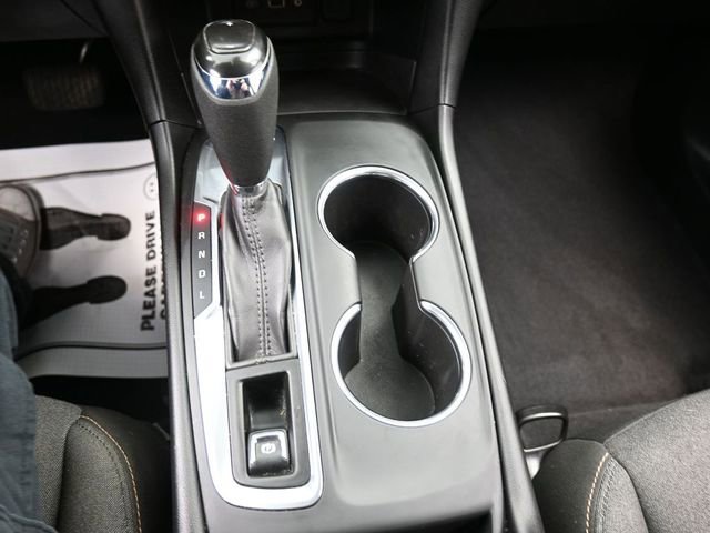 Used 2020 Chevrolet Equinox LT w/ Driver Convenience Package image 11