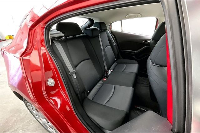 Used 2015 MAZDA MAZDA3 i Sport FWD image 18