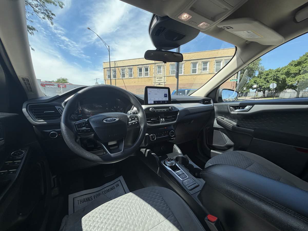 Used 2020 Ford Escape SE FWD image 16