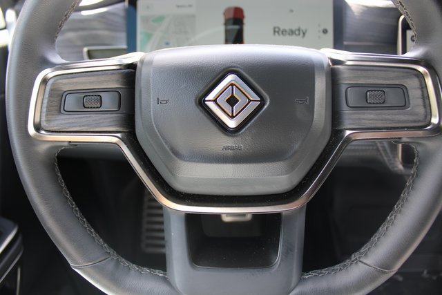 Used 2023 Rivian R1S Adventure image 11