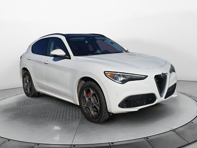 Used 2020 Alfa Romeo Stelvio Sport w/ Quick Order Package 22K Sport RWD image 7