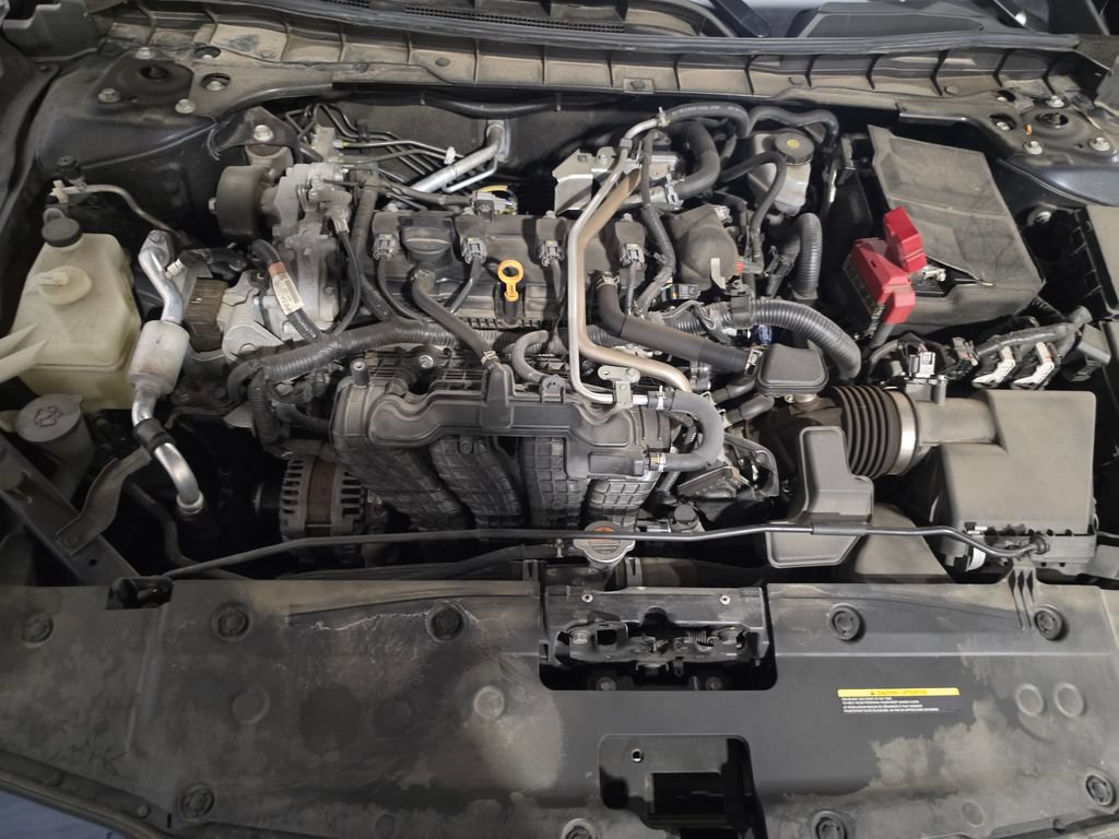 Used 2021 Nissan Altima 2.5 SR FWD image 9