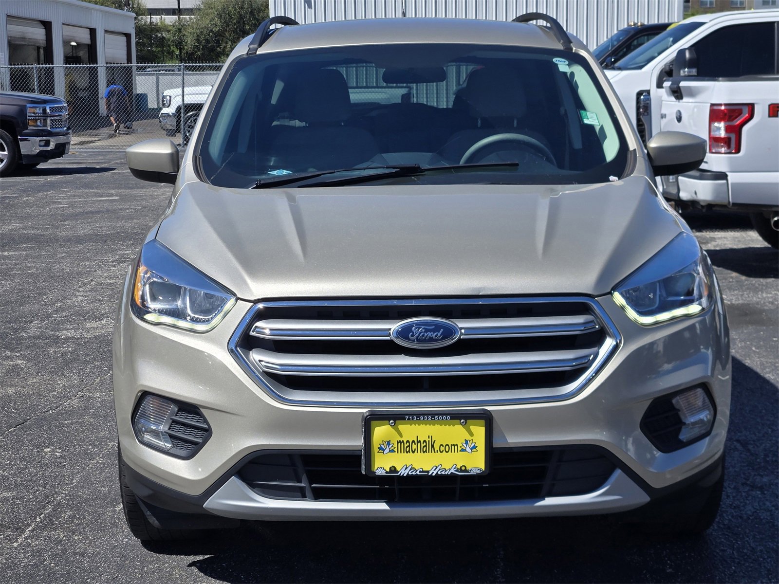 Used 2017 Ford Escape SE w/ Equipment Group 201A image 2