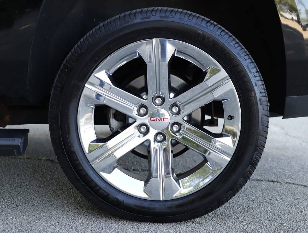 Used 2015 GMC Yukon Denali w/ Premium Package AWD/4WD image 50