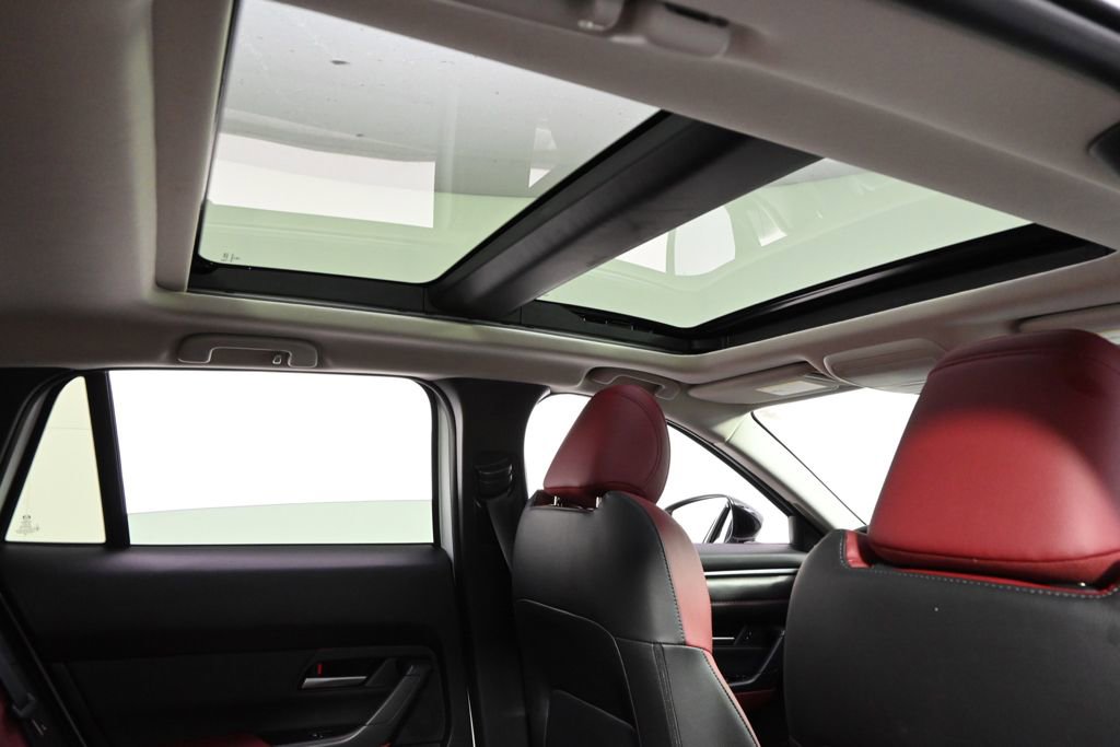 Certified 2026 MAZDA CX-50 AWD 2.5 Hybrid w/ Premium Pkg image 17