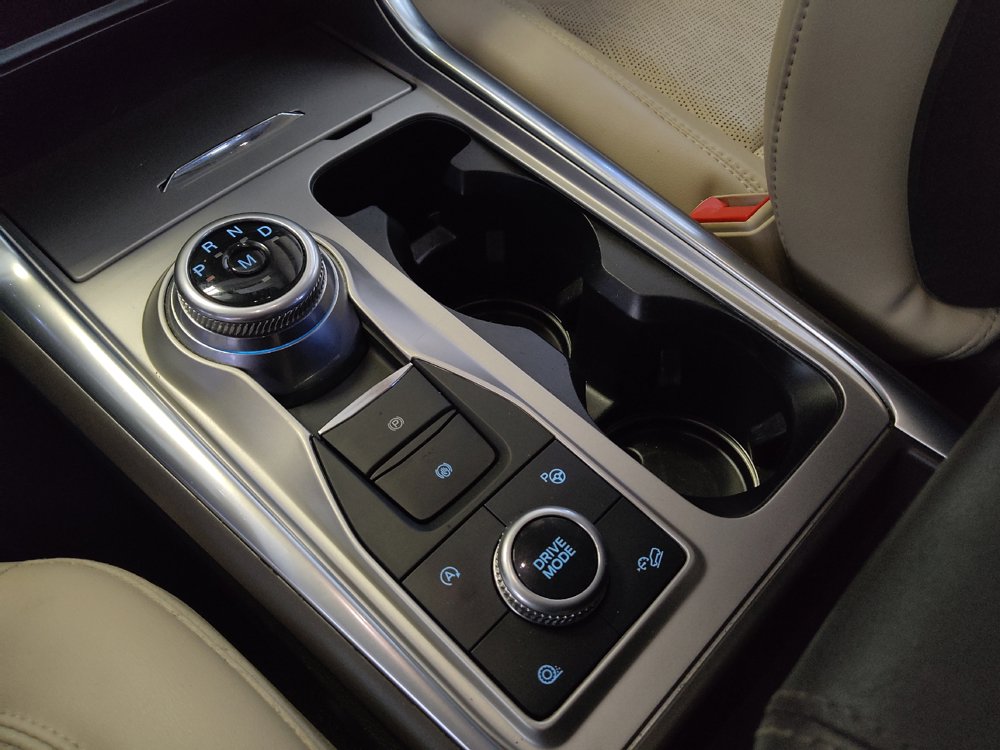 Used 2020 Ford Explorer Platinum w/ Premium Technology Package AWD/4WD image 26