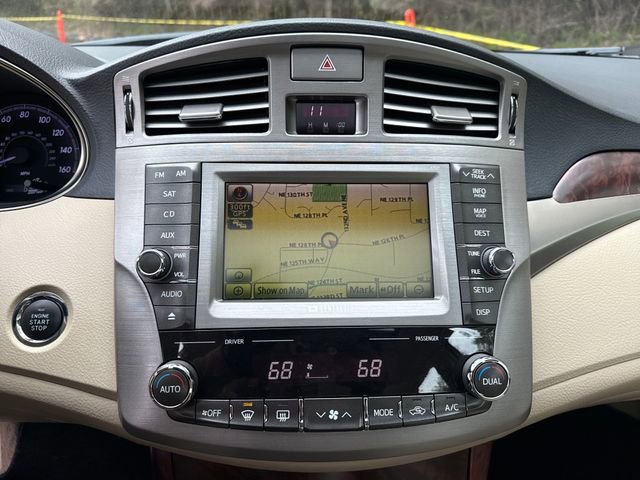 Used 2011 Toyota Avalon Limited FWD image 24