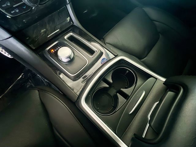 Used 2023 Chrysler 300 Touring L w/ Comfort Group image 25
