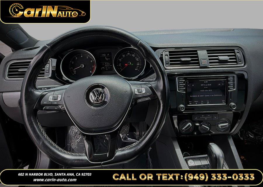 Used 2016 Volkswagen Jetta Sport FWD image 19