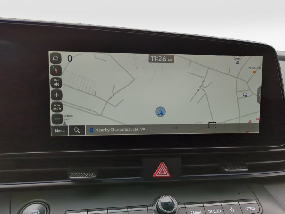 Certified 2025 Hyundai Elantra SEL image 17