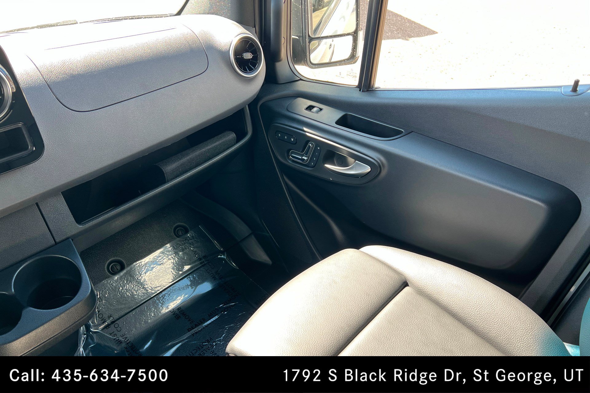 Used 2025 Mercedes-Benz Sprinter 2500 image 10