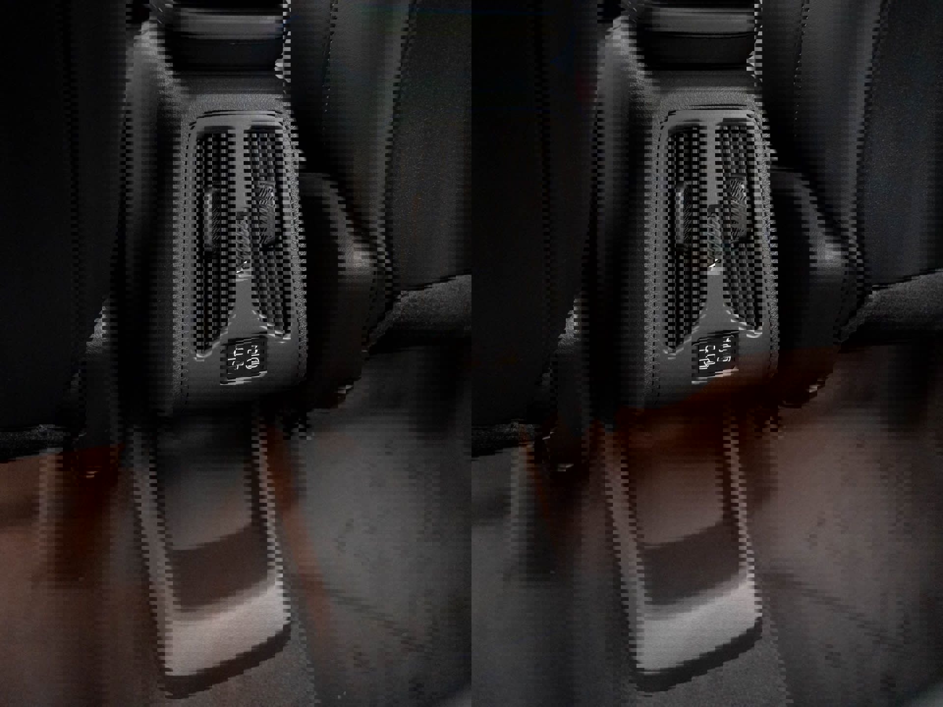 New 2026 BMW X1 xDrive28i w/ Technology Package image 19