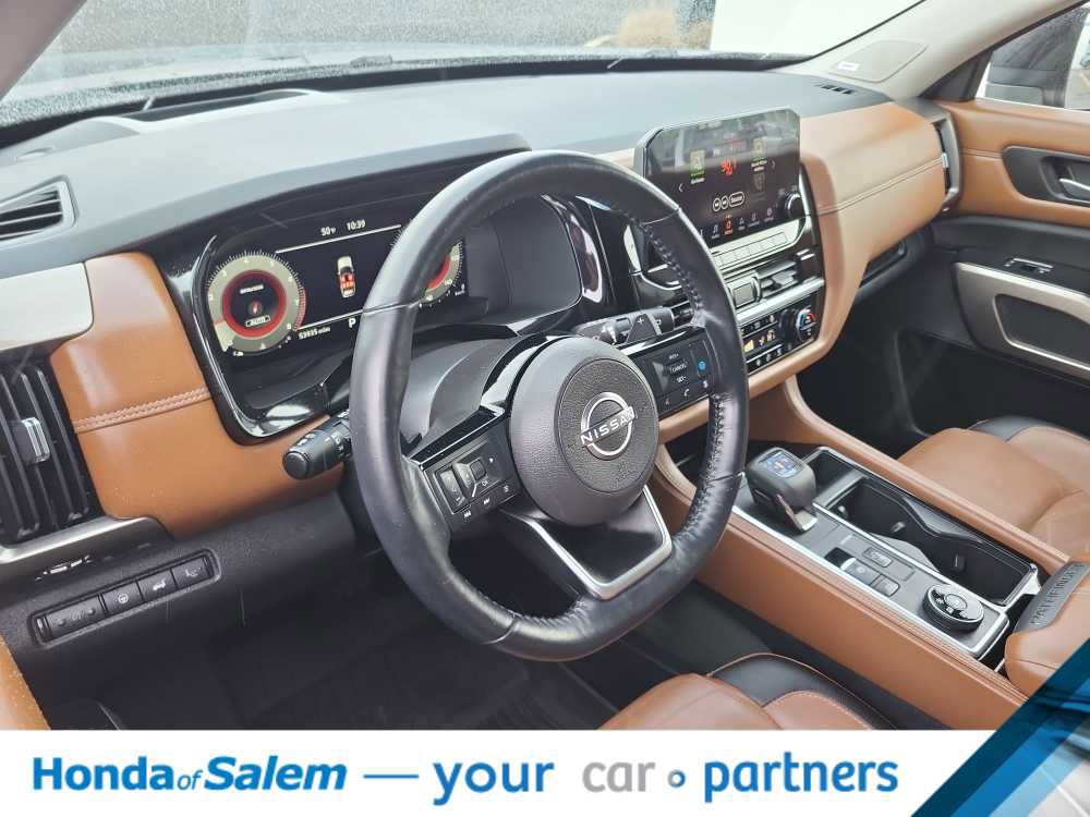 Used 2022 Nissan Pathfinder Platinum w/ Cargo Package image 27