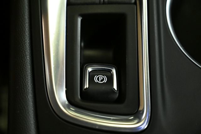 Used 2021 Chevrolet Equinox LS w/ LPO, Blackout Package image 28