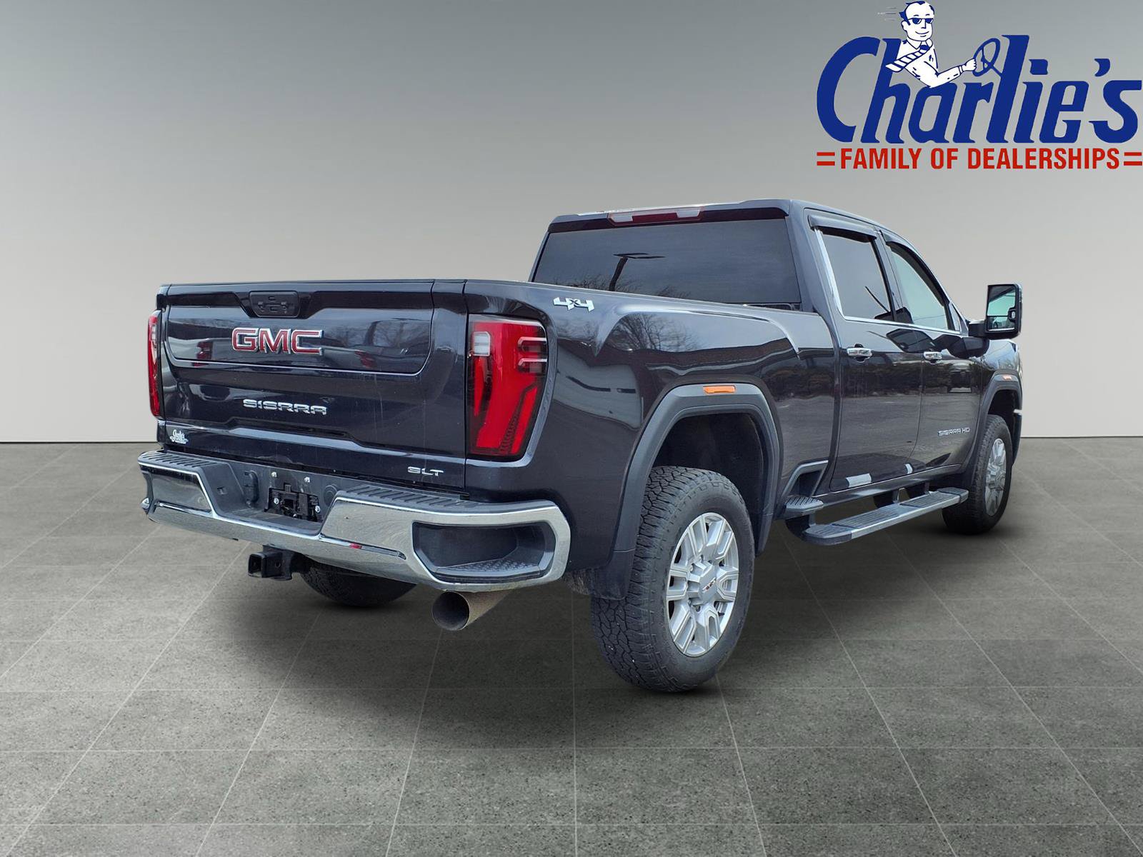 Used 2024 GMC Sierra 2500 SLT w/ Snow Plow Prep/Camper Package AWD/4WD image 4