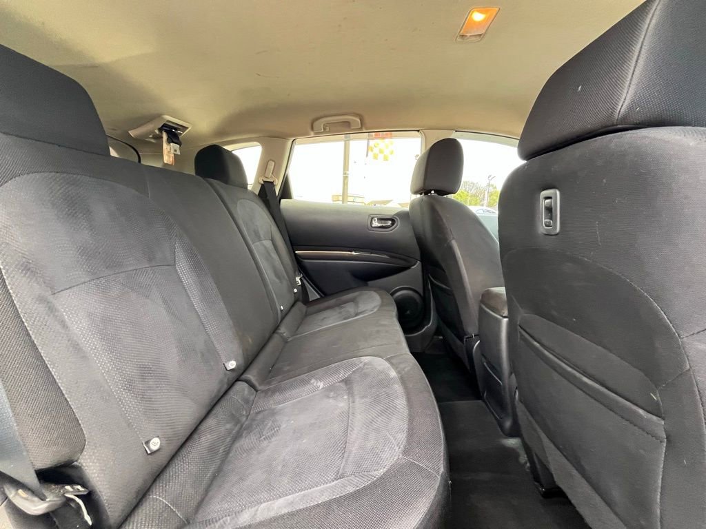 Used 2015 Nissan Rogue S w/ Convenience Package FWD image 18