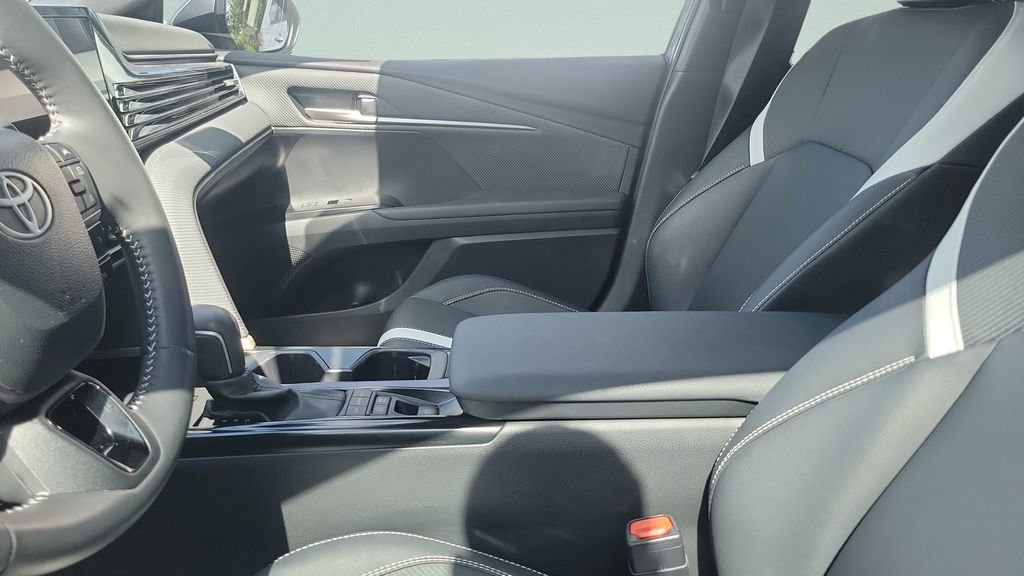 Certified 2026 Toyota Camry SE FWD image 6