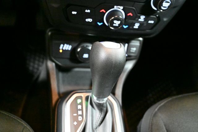 Used 2020 Jeep Renegade Altitude AWD/4WD image 28