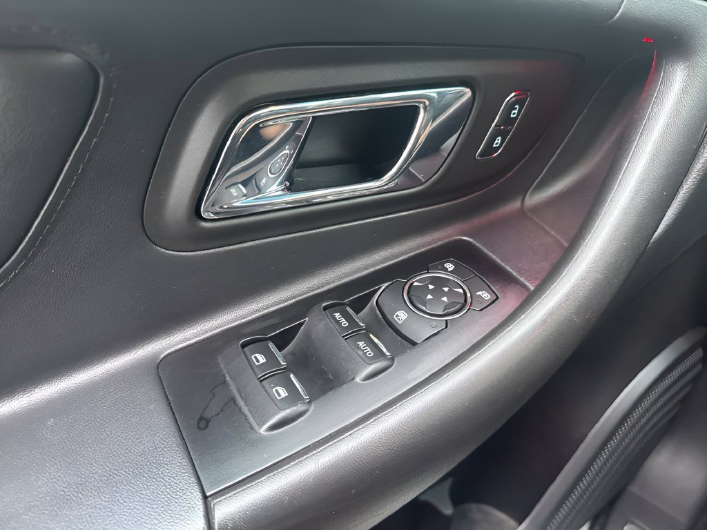 Used 2015 Ford Taurus SHO w/ Equipment Group 401A AWD/4WD image 26