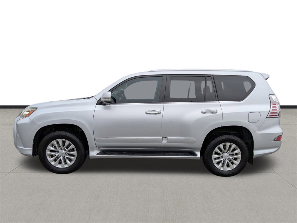 Used 2016 Lexus GX 460 image 4