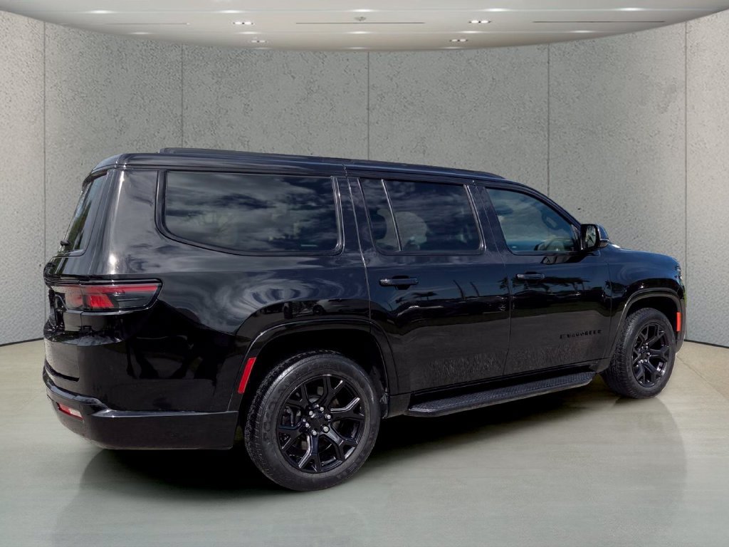 Used 2023 Jeep Wagoneer Series II AWD/4WD image 5