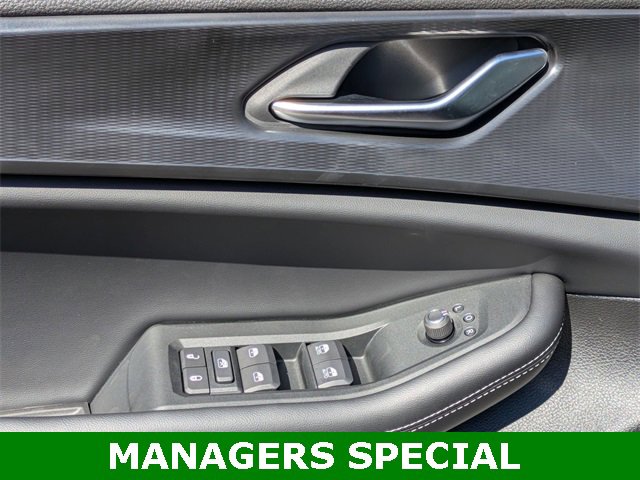 New 2025 Jeep Grand Cherokee L Laredo w/ Luxury Tech Group I image 13