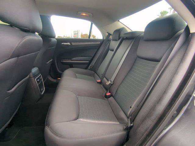 Certified 2022 Chrysler 300 Touring RWD image 14