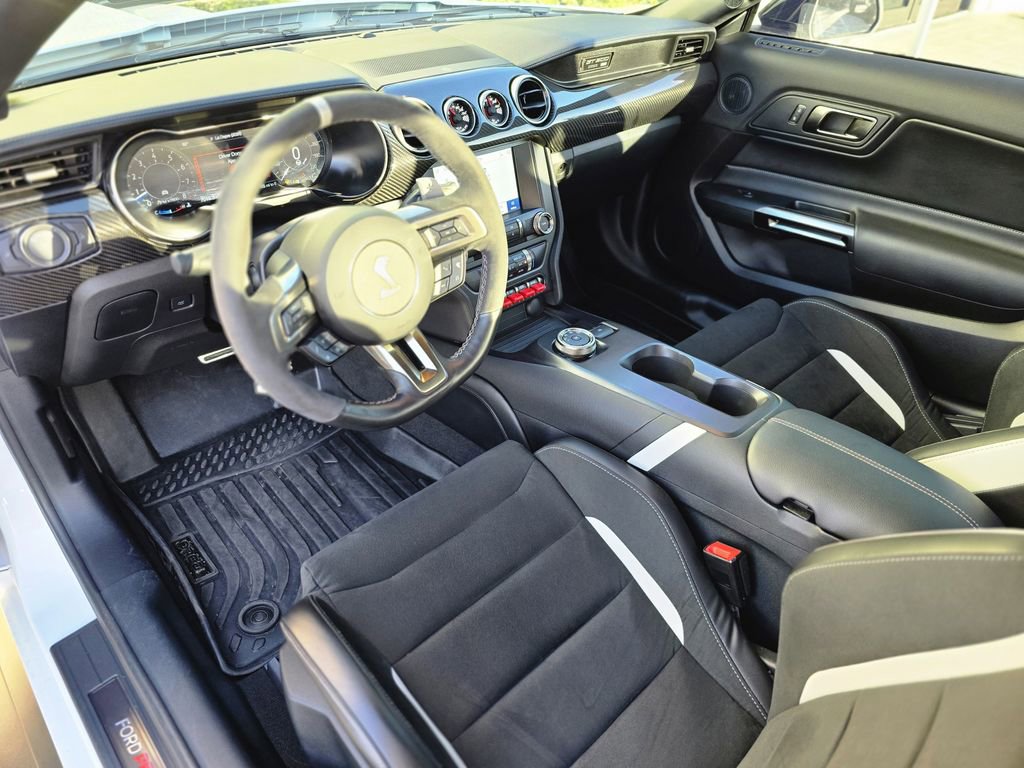 Used 2022 Ford Mustang Shelby GT500 w/ Carbon Fiber Track Pack image 22