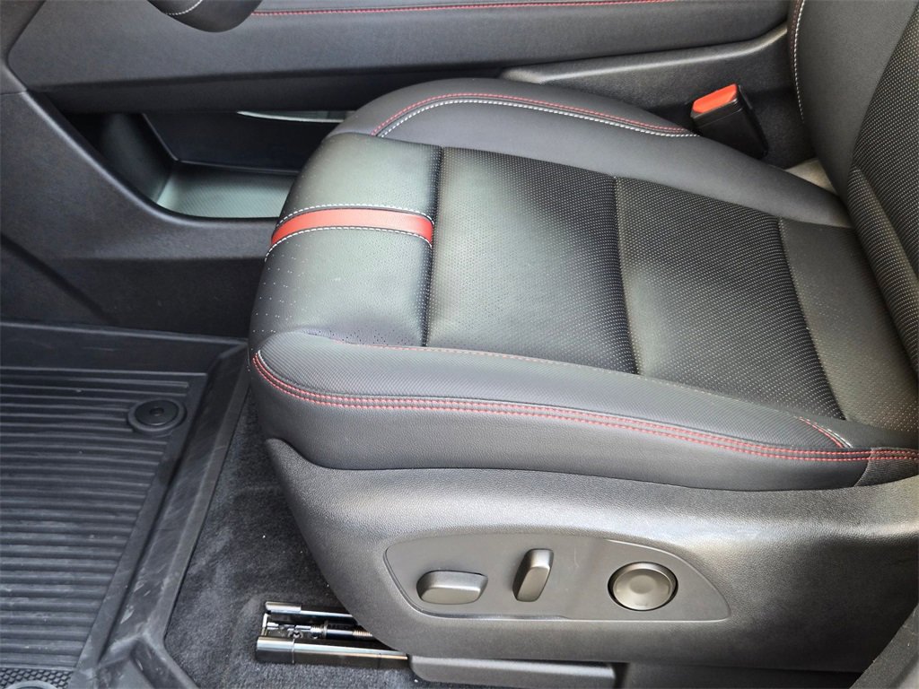 Used 2024 Chevrolet Traverse RS w/ LPO, Floor Liner Package image 13