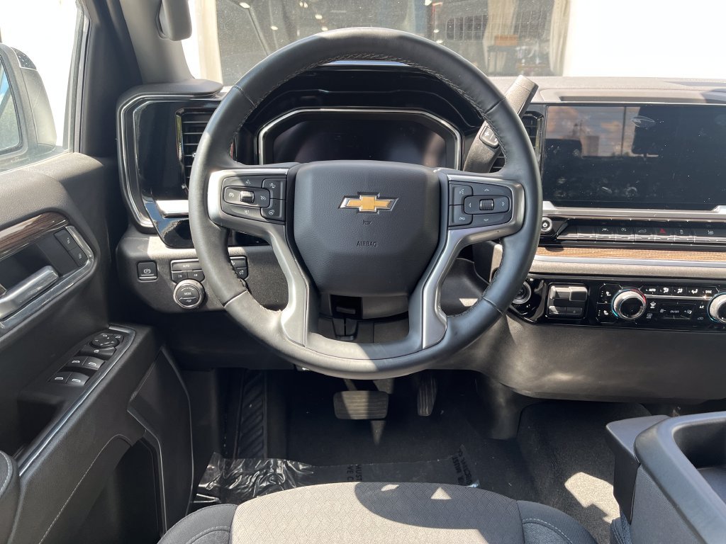New 2025 Chevrolet Silverado 1500 LT AWD/4WD image 13