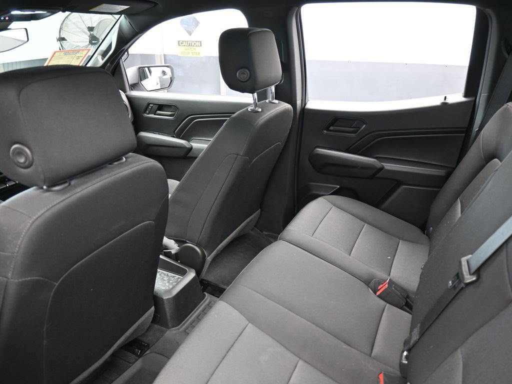 Used 2023 Chevrolet Colorado W/T image 34