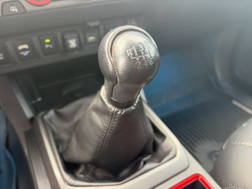 Used 2020 Toyota Tacoma TRD Sport w/ TRD Premium Sport Package AWD/4WD image 25