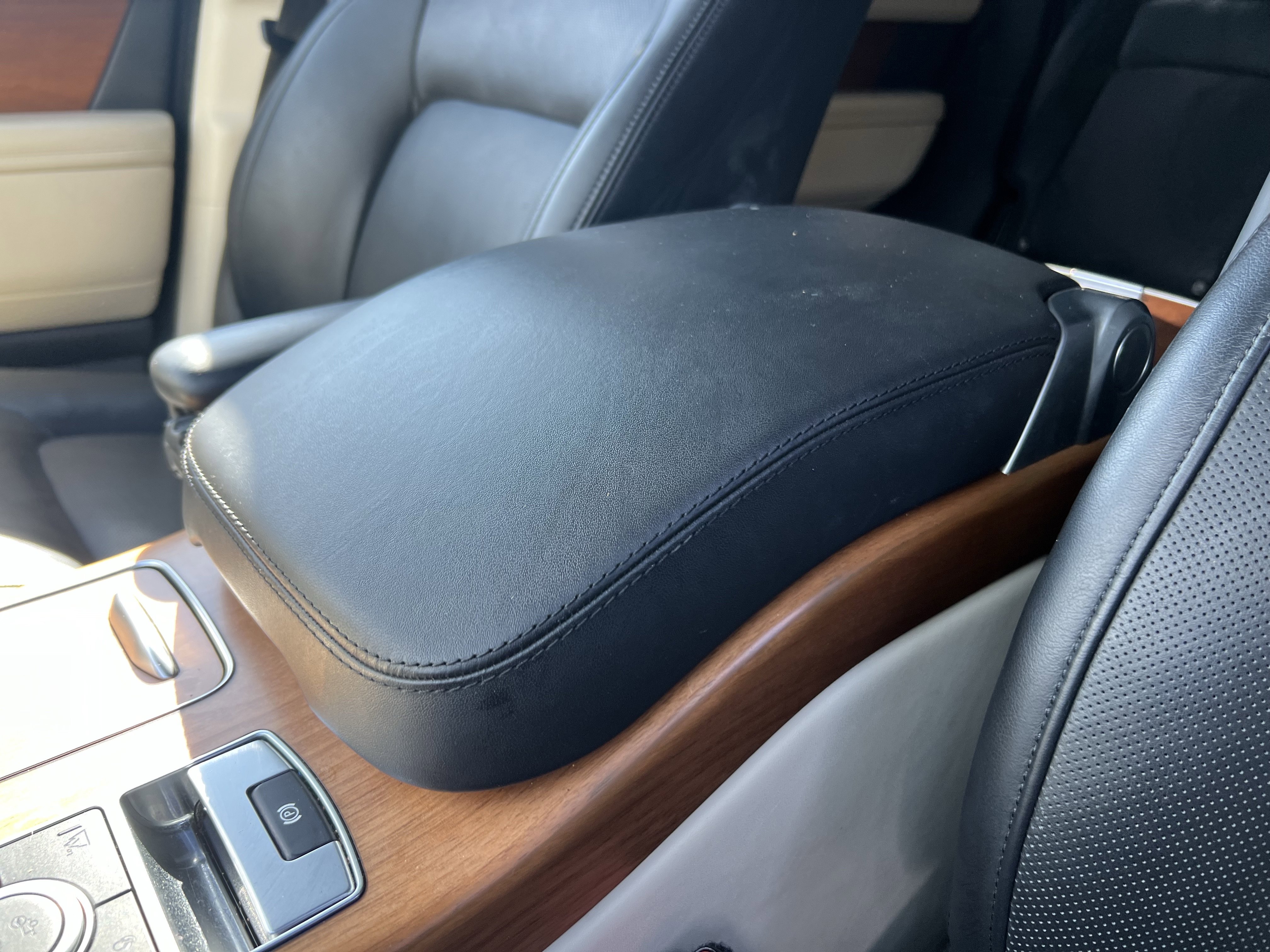 Used 2021 Land Rover Range Rover Long Wheelbase Autobiography image 22