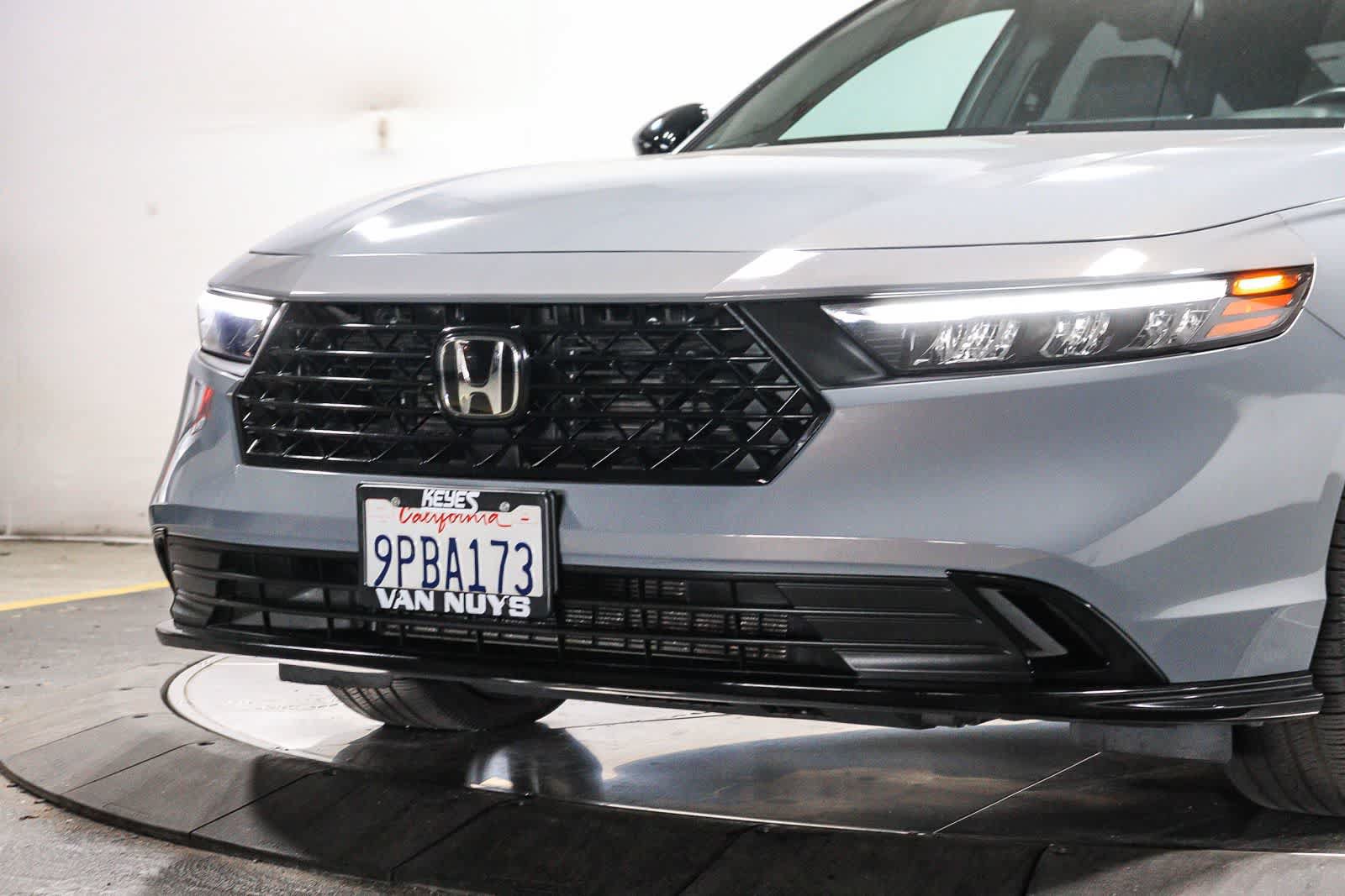Used 2024 Honda Accord Sport image 8