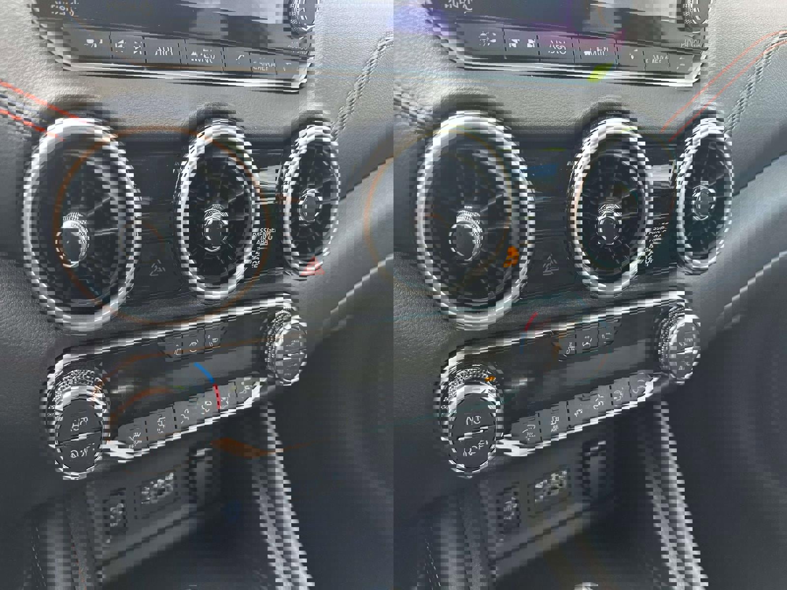 Used 2024 Nissan Sentra SR w/ SR Premium Package image 22