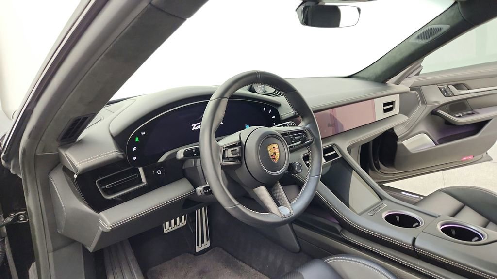 Used 2023 Porsche Taycan GTS image 13