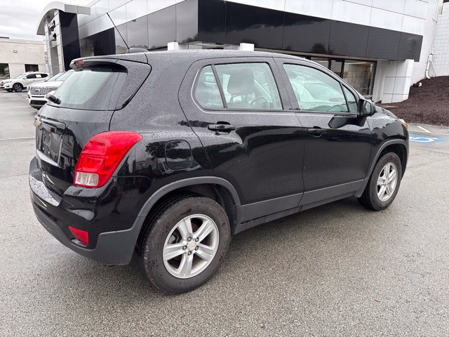 Used 2019 Chevrolet Trax LS AWD/4WD image 3