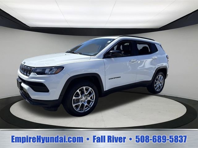 Used 2023 Jeep Compass Latitude w/ Sun and Sound Group AWD/4WD 360° Tour