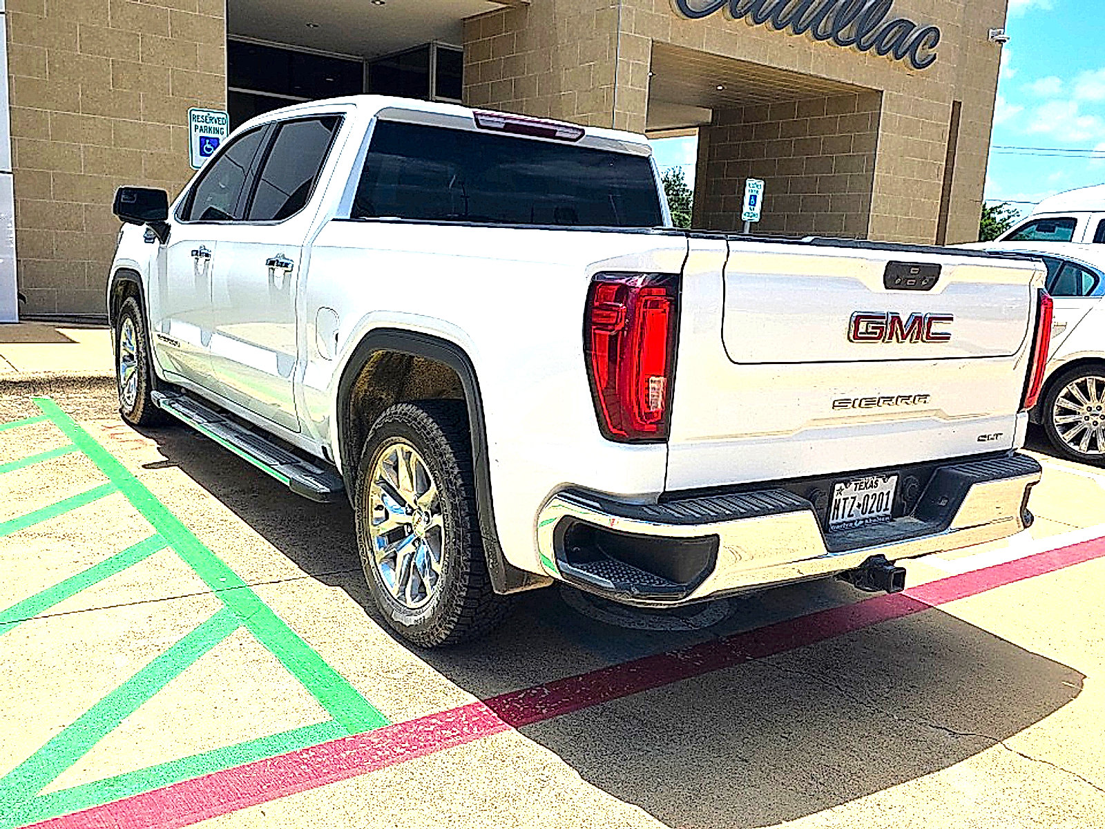 Used 2019 GMC Sierra 1500 SLT RWD image 4