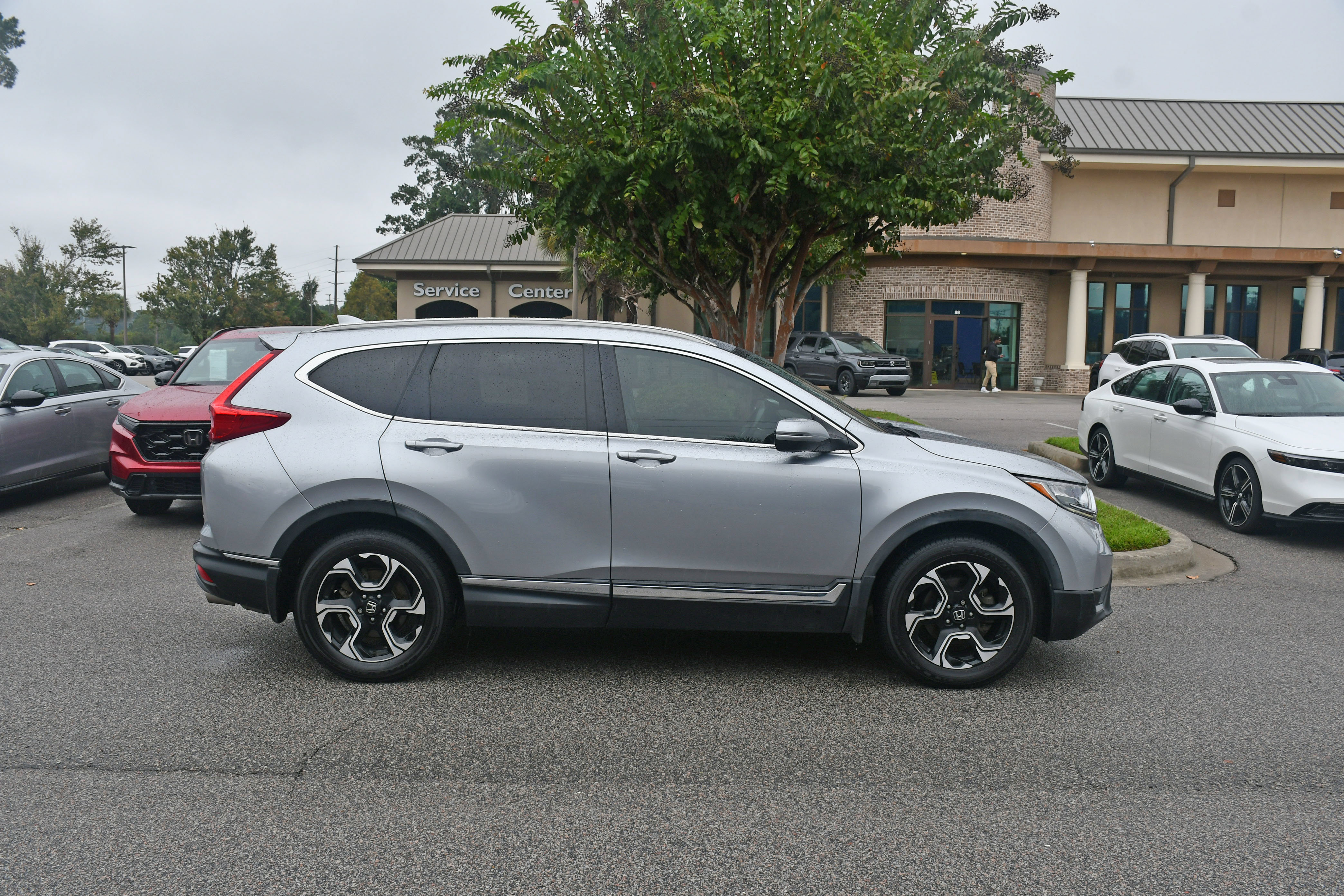 Used 2017 Honda CR-V Touring image 5